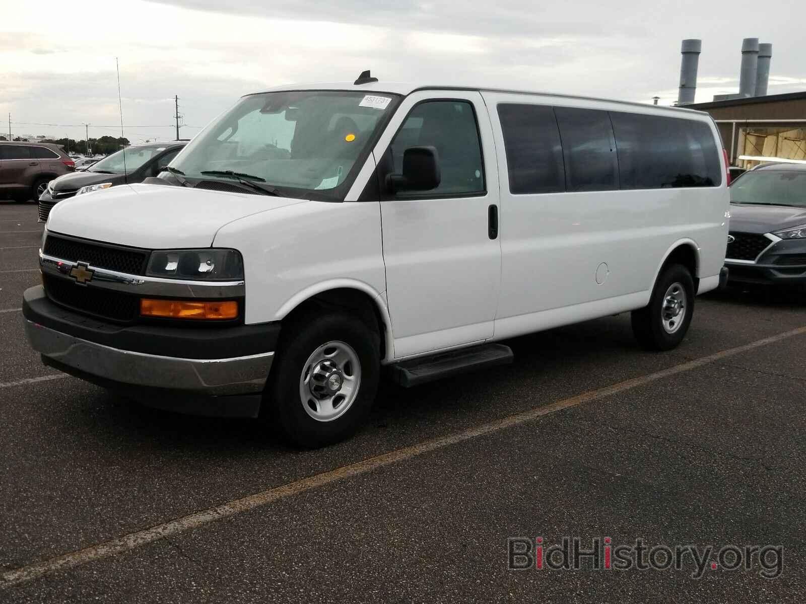 Фотография 1GAZGPFP4K1165054 - Chevrolet Express Passenger 2019