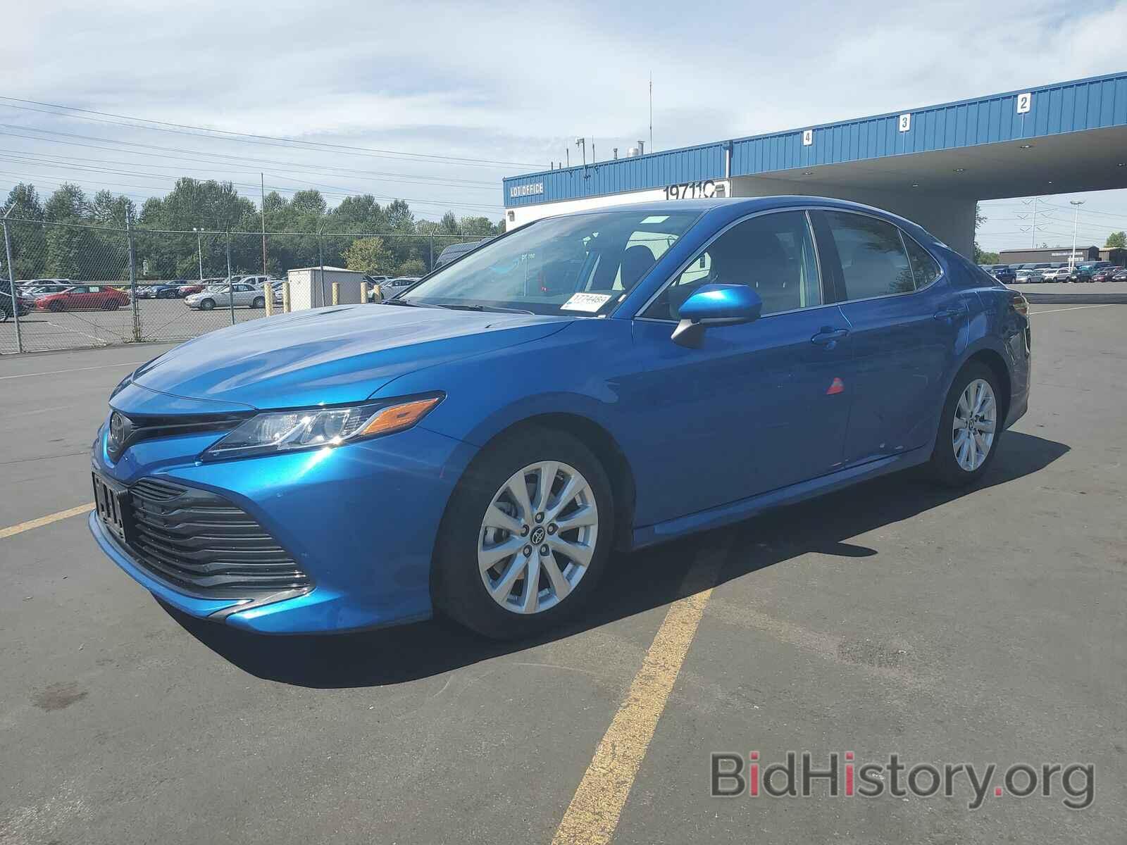 Photo 4T1B11HK5KU266641 - Toyota Camry LE 2019