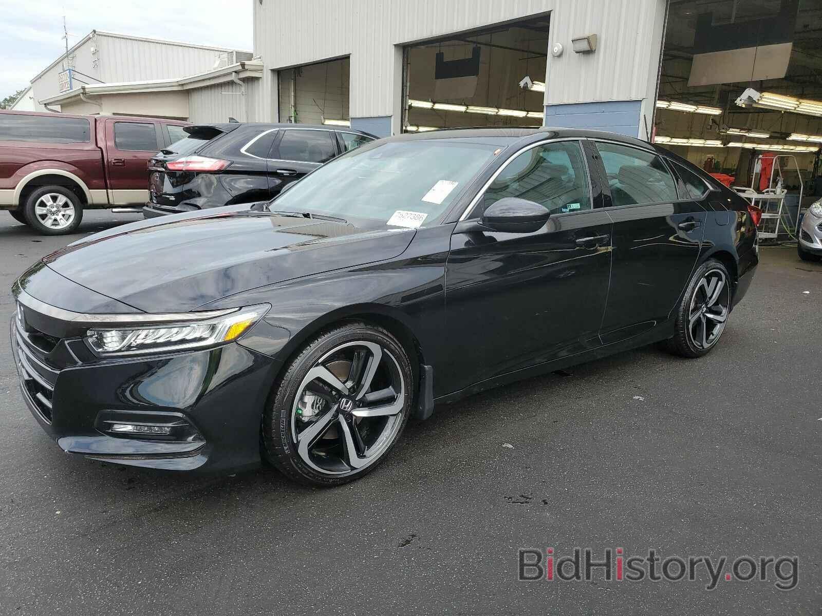 Photo 1HGCV1F30KA154907 - Honda Accord Sedan 2019