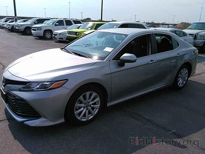 Photo 4T1B11HKXKU215264 - Toyota Camry LE 2019