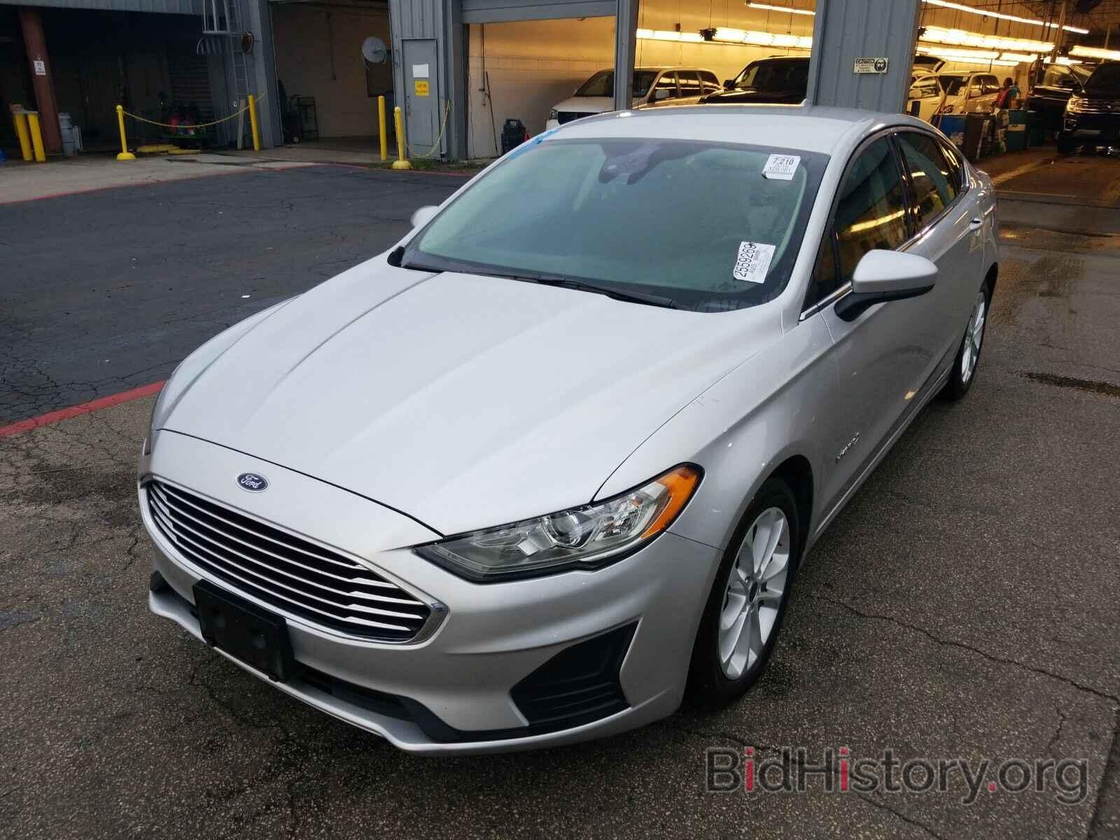 Photo 3FA6P0LU4KR225616 - Ford Fusion Hybrid 2019