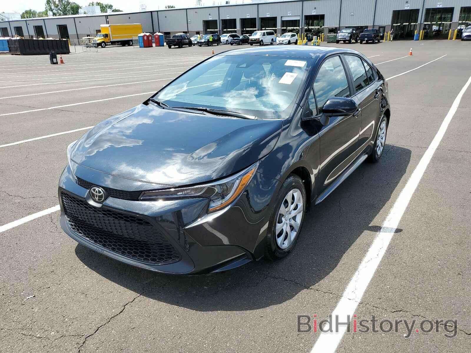 Photo 5YFEPRAE0LP076165 - Toyota Corolla LE 2020