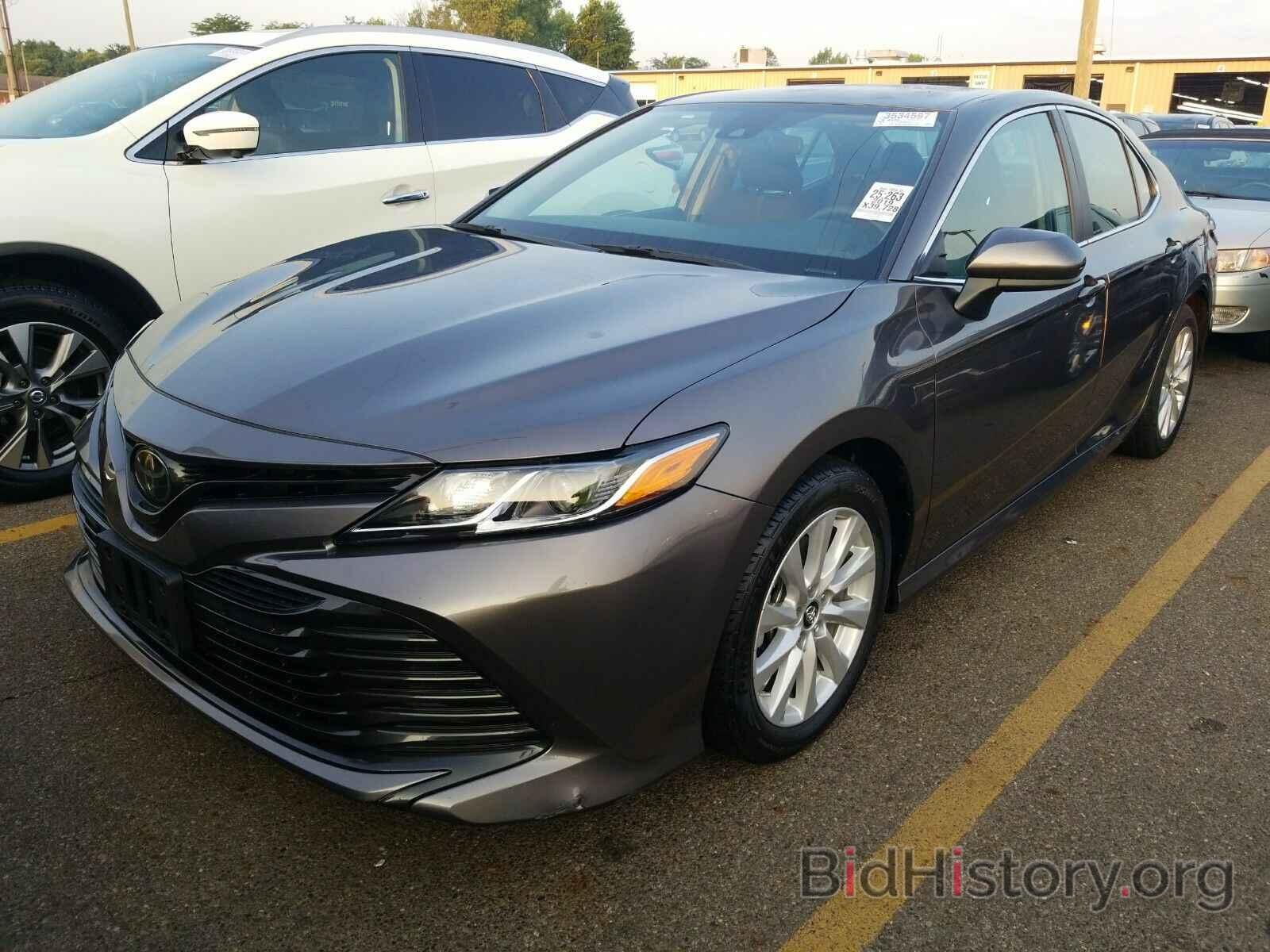 Photo 4T1B11HK4KU218029 - Toyota Camry LE 2019