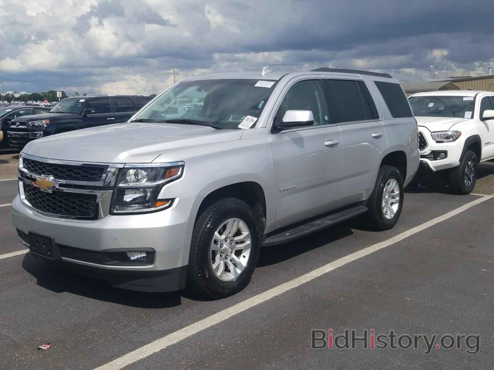 Photo 1GNSKBKC5KR356522 - Chevrolet Tahoe 2019