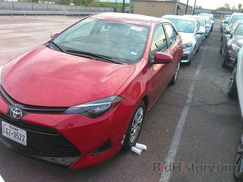 Photo 5YFBURHE5KP897181 - Toyota Corolla LE 2019