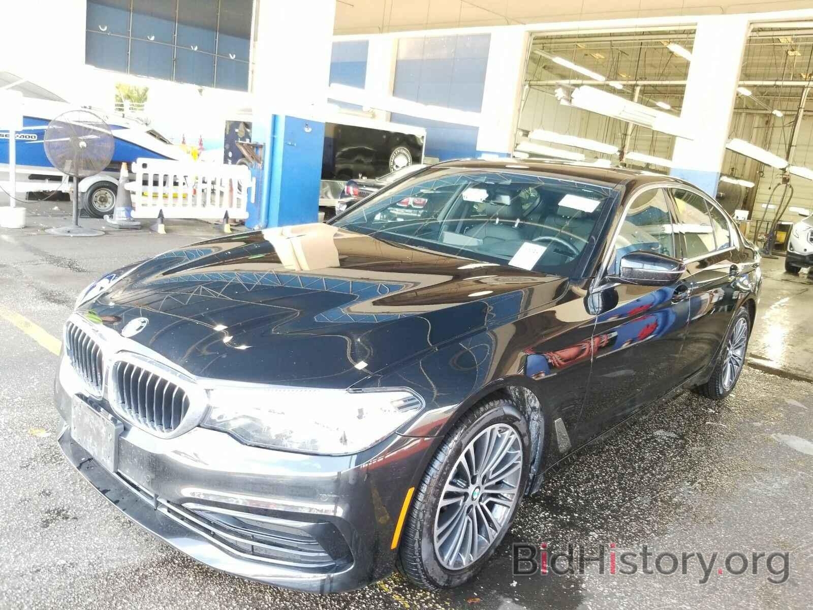 Photo WBAJA5C50KBX86540 - BMW 5 Series 2019