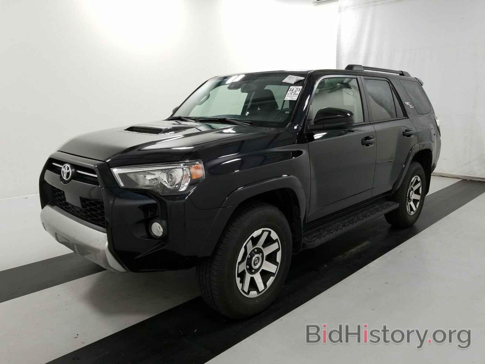 Фотография JTEBU5JR3L5795717 - Toyota 4Runner 2020