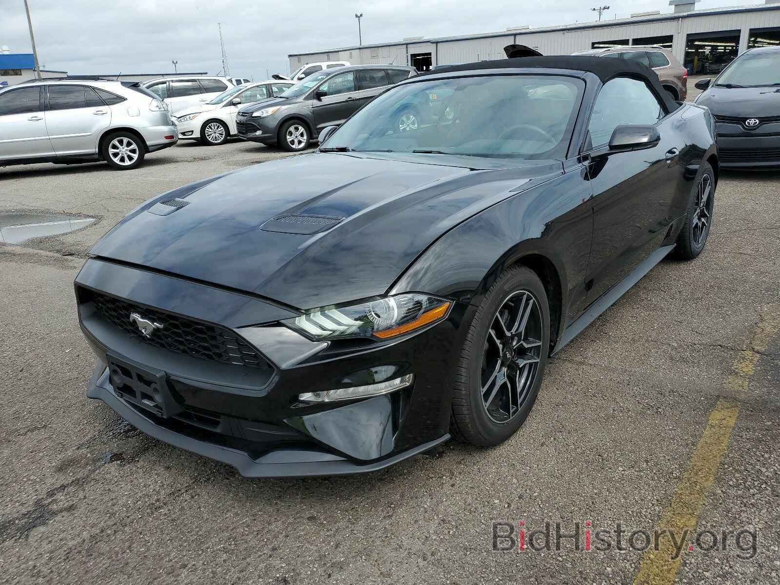 Photo 1FATP8UH3L5111744 - Ford Mustang 2020