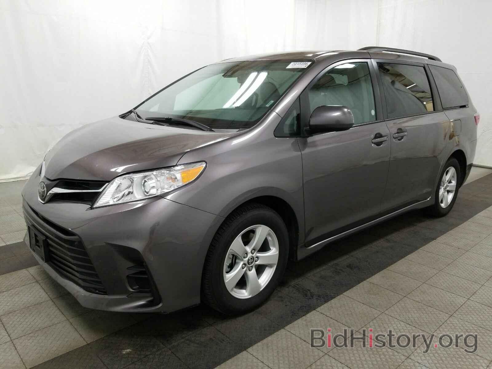 Photo 5TDKZ3DC7LS067636 - Toyota Sienna LE 2020