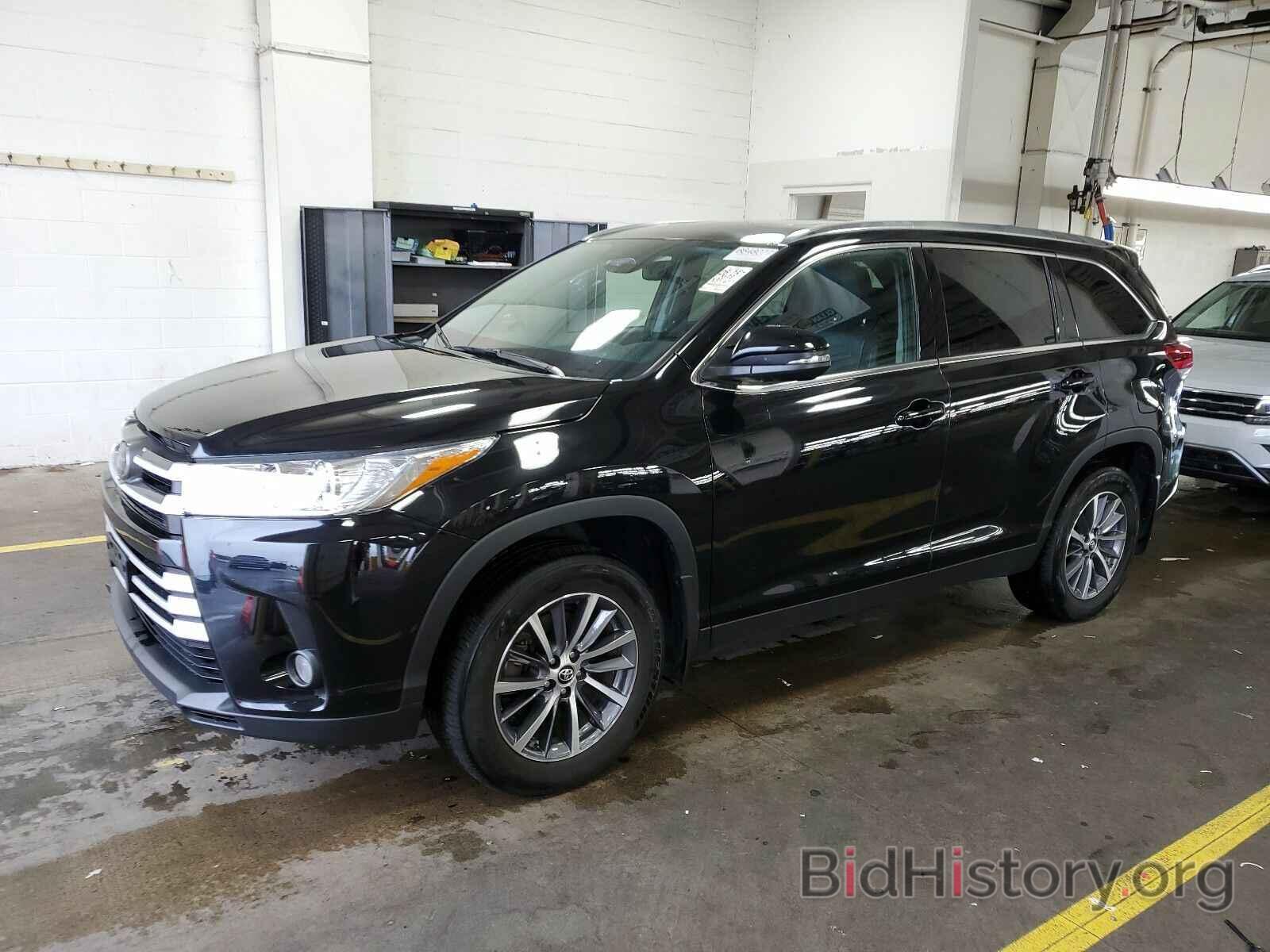 Photo 5TDJZRFH9KS582630 - Toyota Highlander 2019