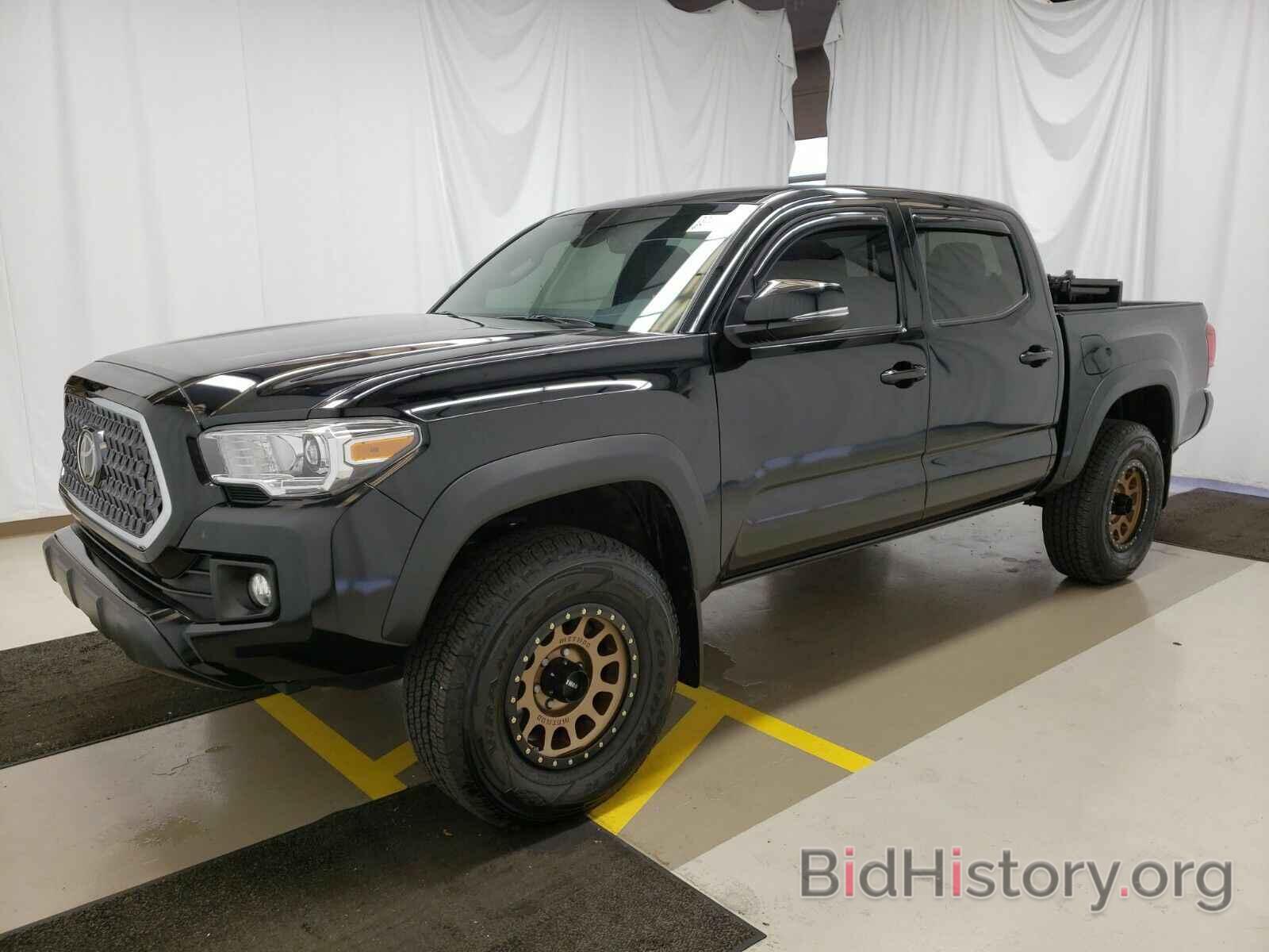 Photo 3TMCZ5AN6KM229566 - Toyota Tacoma 4WD 2019