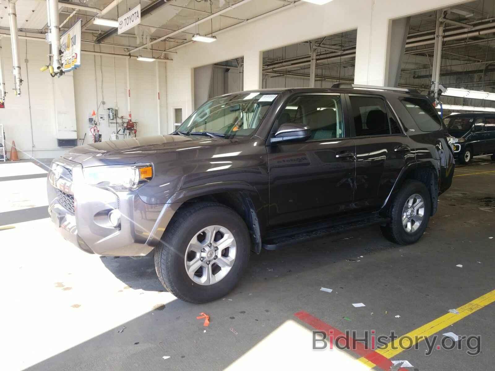 Фотография JTEBU5JR0K5634143 - Toyota 4Runner SR5 2019