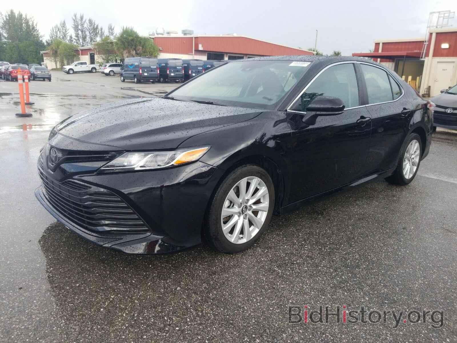 Photo 4T1B11HK7KU231938 - Toyota Camry LE 2019