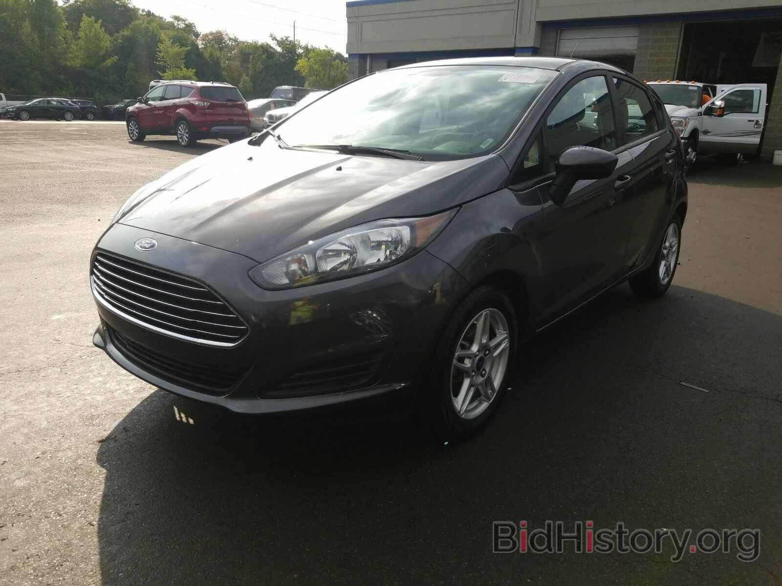 Photo 3FADP4EJ4KM123778 - Ford Fiesta 2019