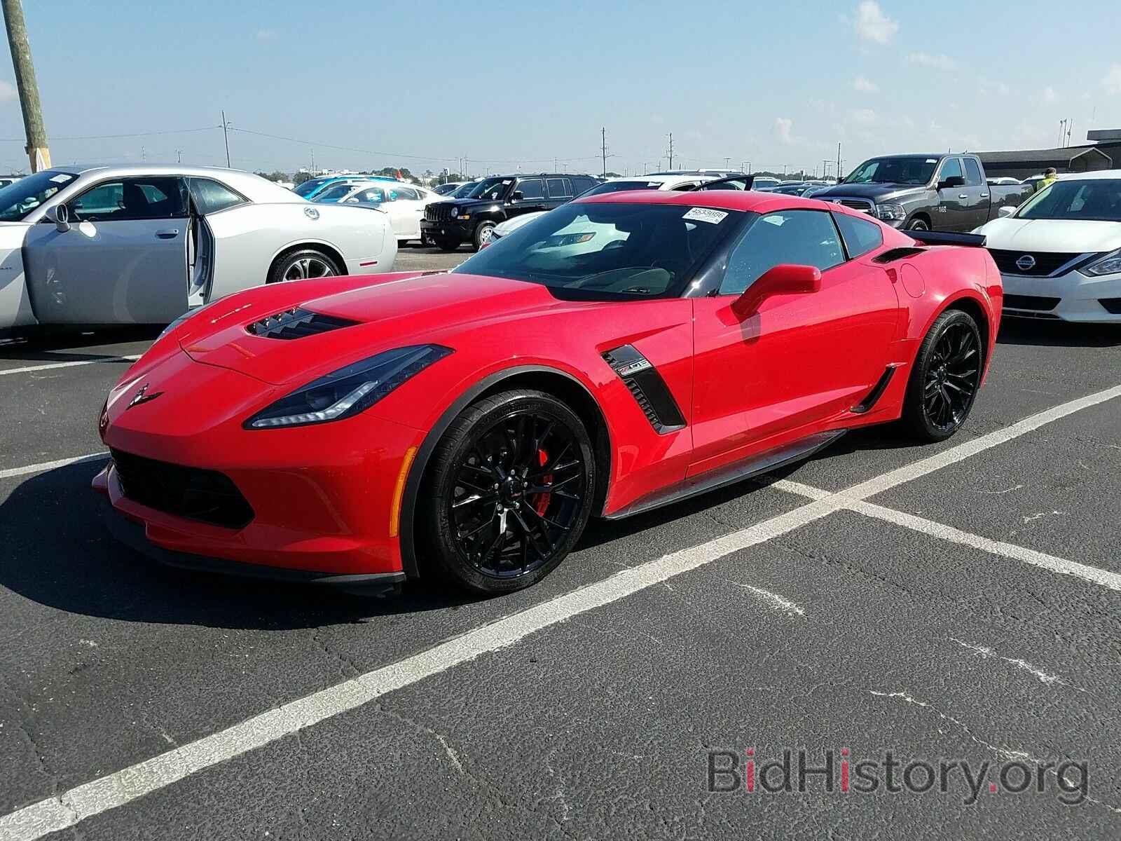 Photo 1G1YN2D67K5605713 - Chevrolet Corvette 2019