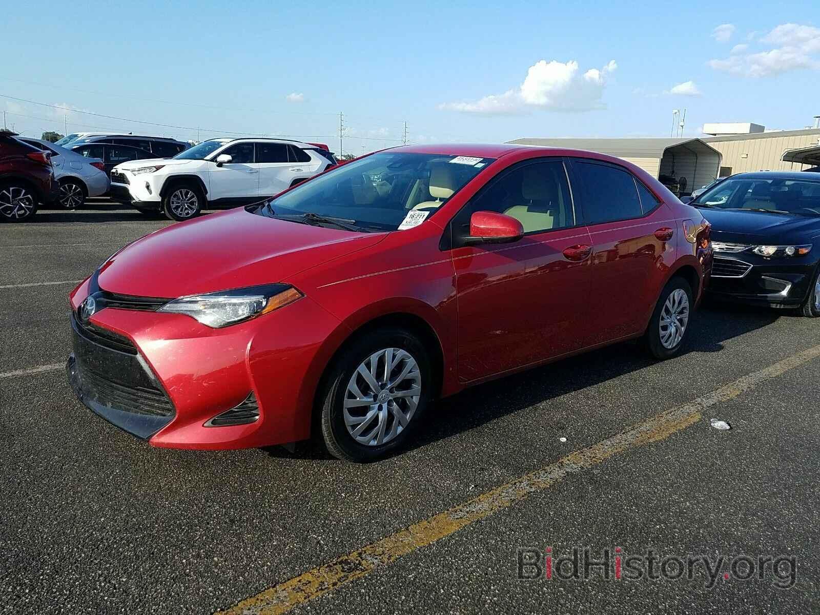 Photo 2T1BURHE7KC171869 - Toyota Corolla LE 2019