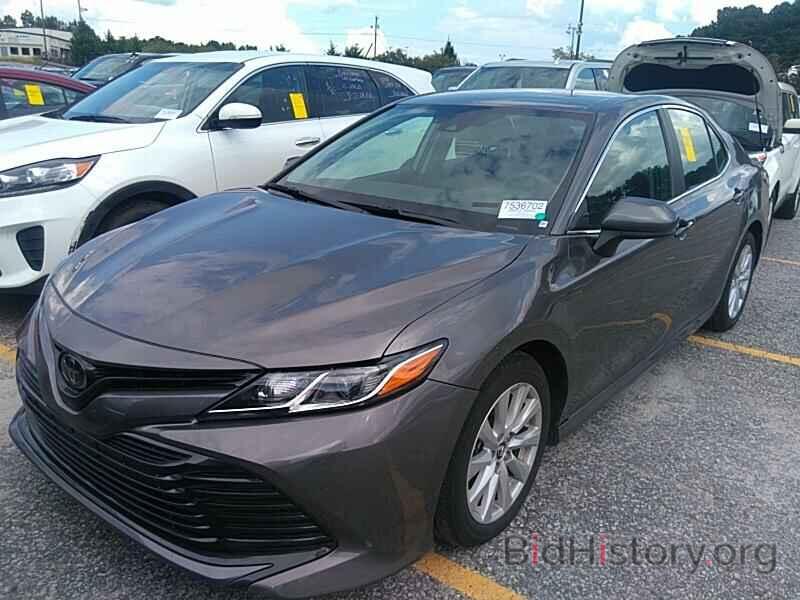 Photo 4T1B11HK2KU243799 - Toyota Camry LE 2019