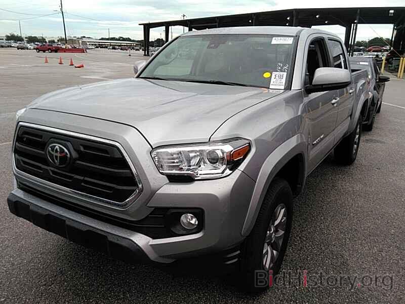 Photo 5TFAZ5CN1KX078814 - Toyota Tacoma 2WD 2019