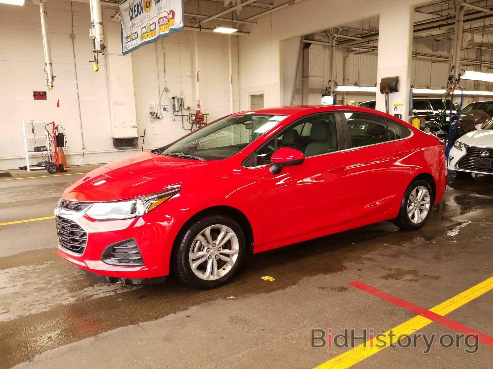 Photo 1G1BE5SM3K7118554 - Chevrolet Cruze 2019