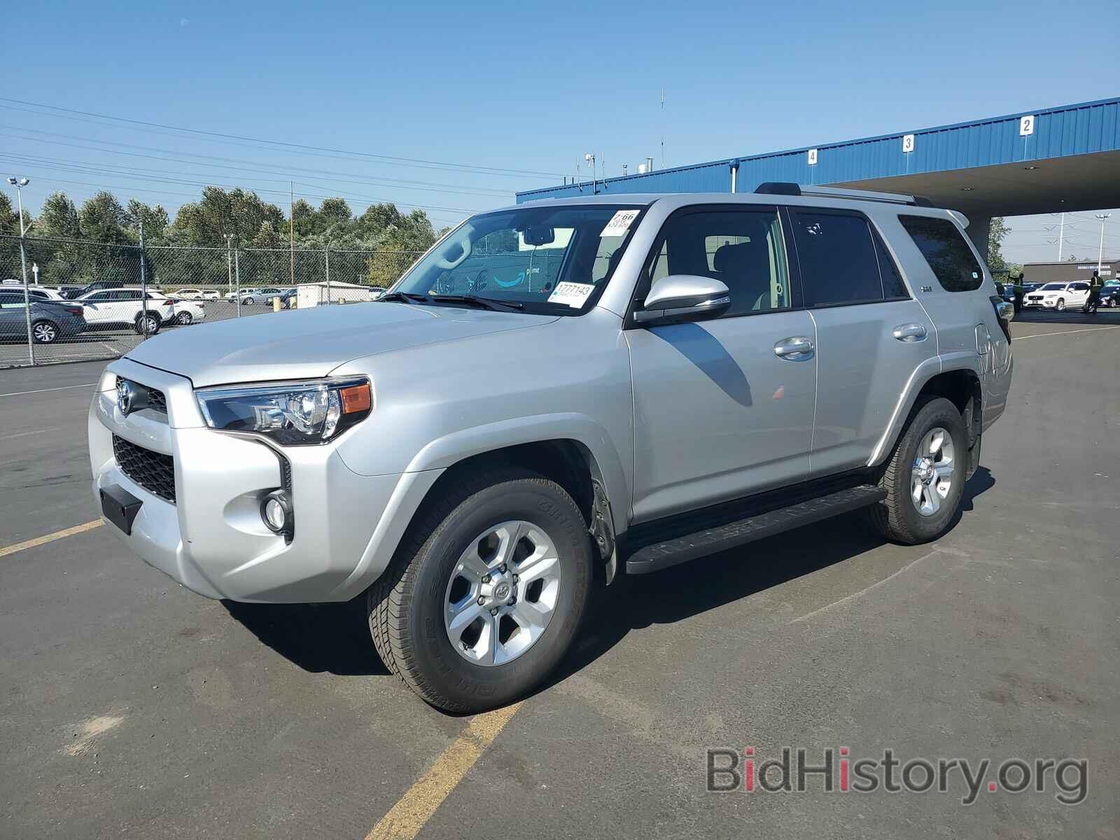 Фотография JTEBU5JR3K5682798 - Toyota 4Runner SR5 2019