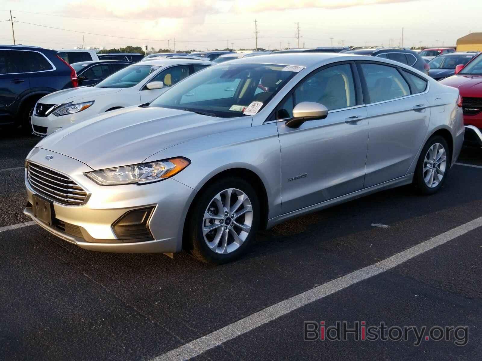 Фотография 3FA6P0LU2KR257092 - Ford Fusion Hybrid 2019