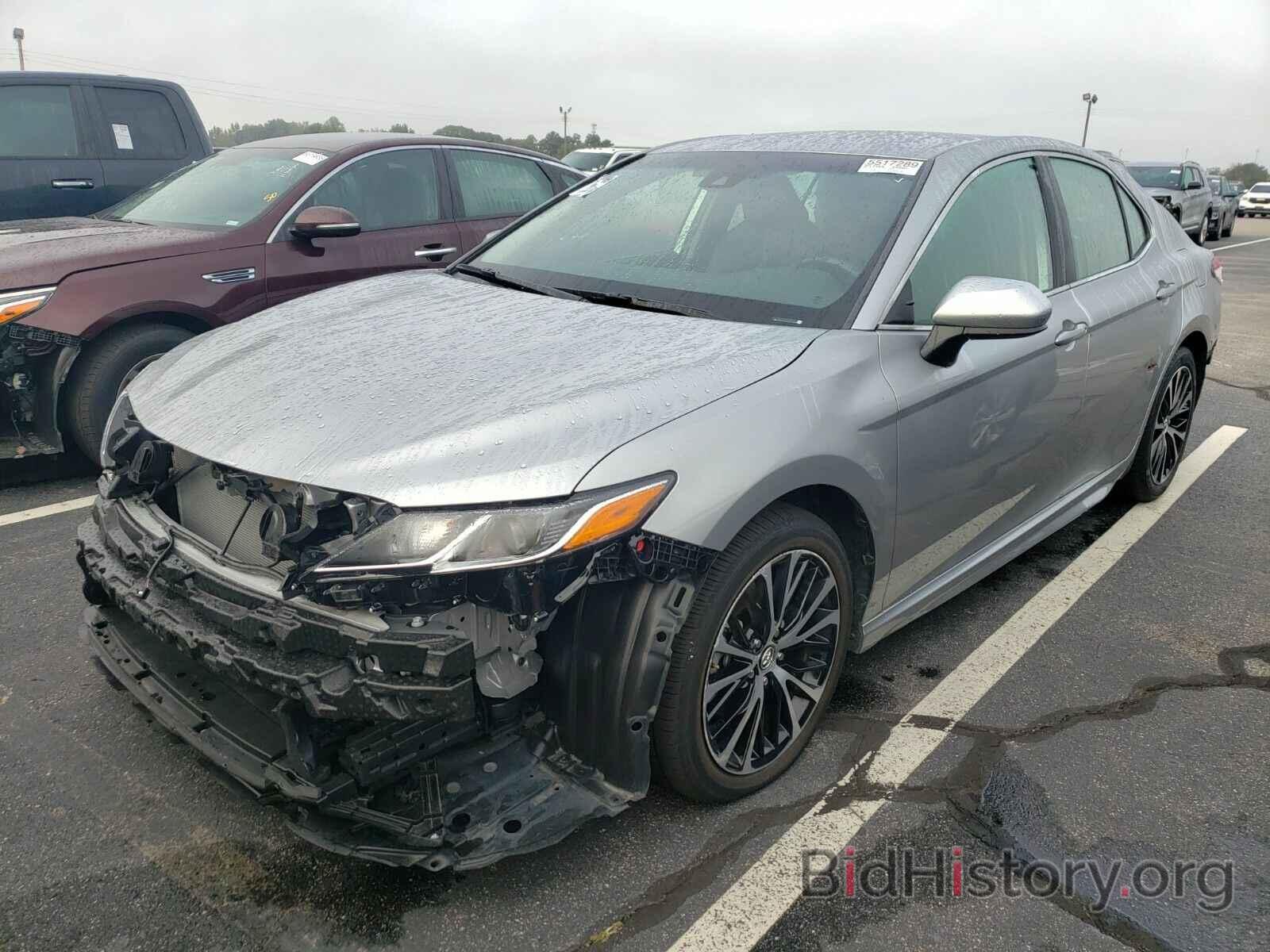 Photo 4T1G11AK8LU918377 - Toyota Camry 2020