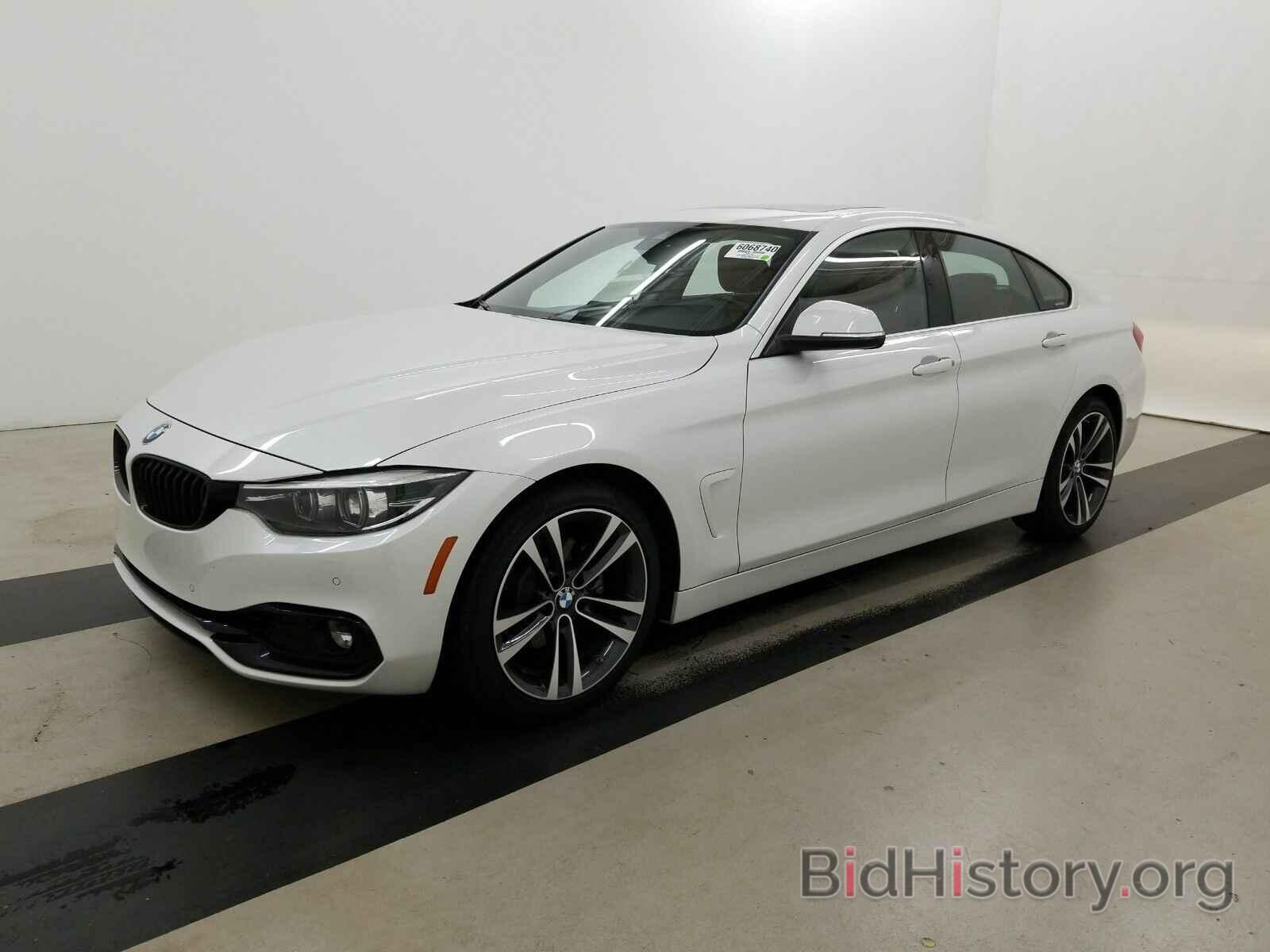 Photo WBA4J1C08LBU68239 - BMW 4 Series 2020