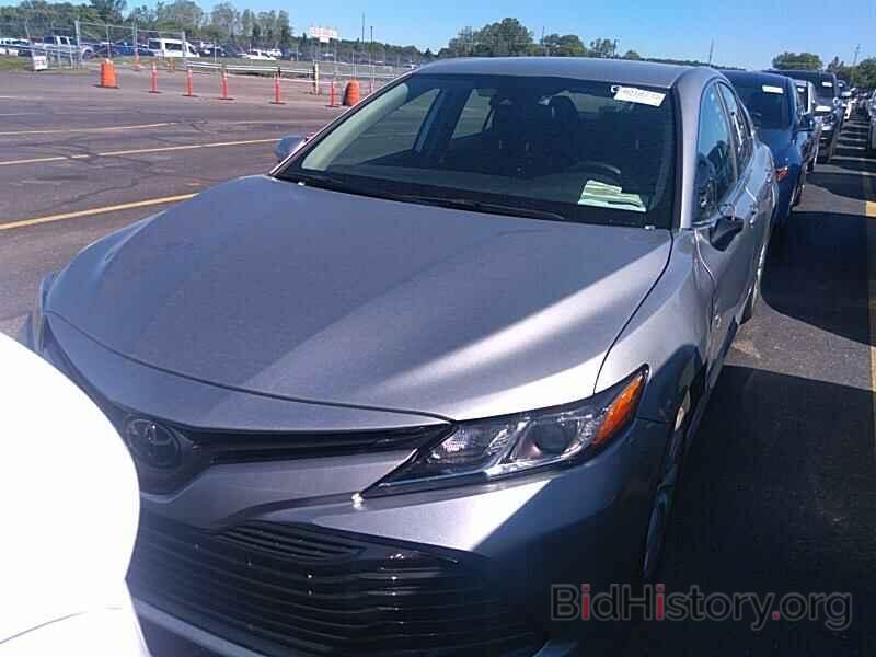 Photo 4T1B11HK3KU770685 - Toyota Camry LE 2019