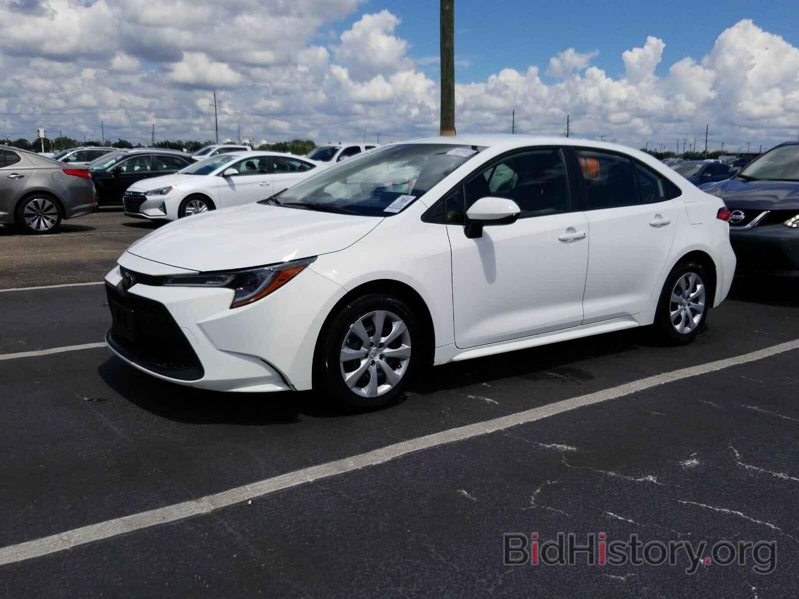 Photo JTDEPRAEXLJ025549 - Toyota Corolla LE 2020