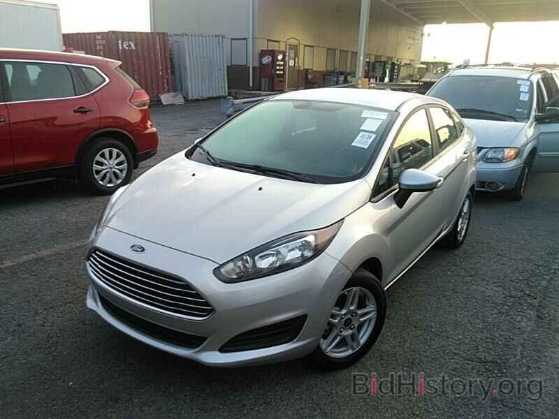 Photo 3FADP4BJ1KM156323 - Ford Fiesta 2019