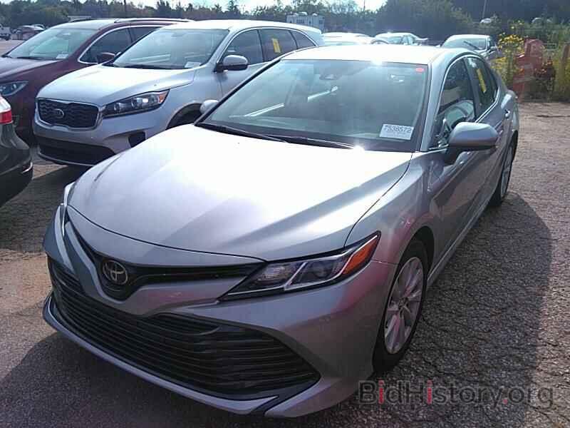 Photo 4T1B11HK2KU167985 - Toyota Camry LE 2019