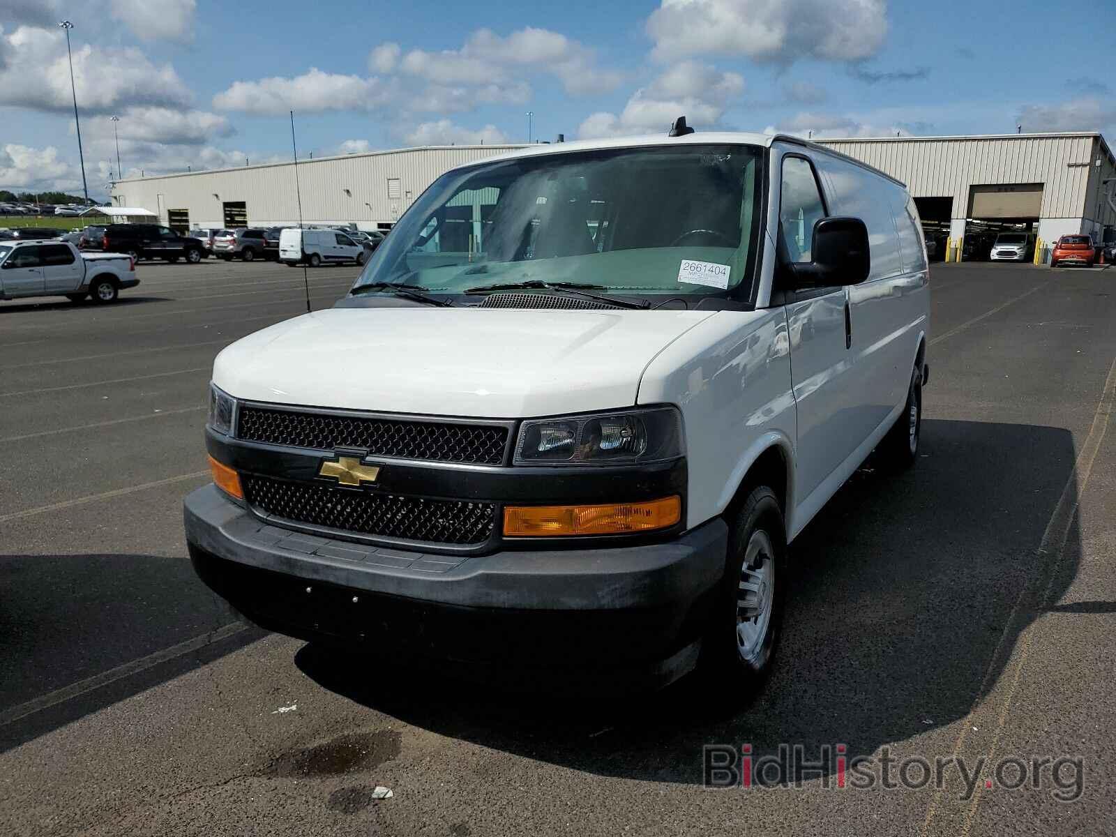 Photo 1GCWGBFG3L1152598 - Chevrolet Express Cargo Van 2020