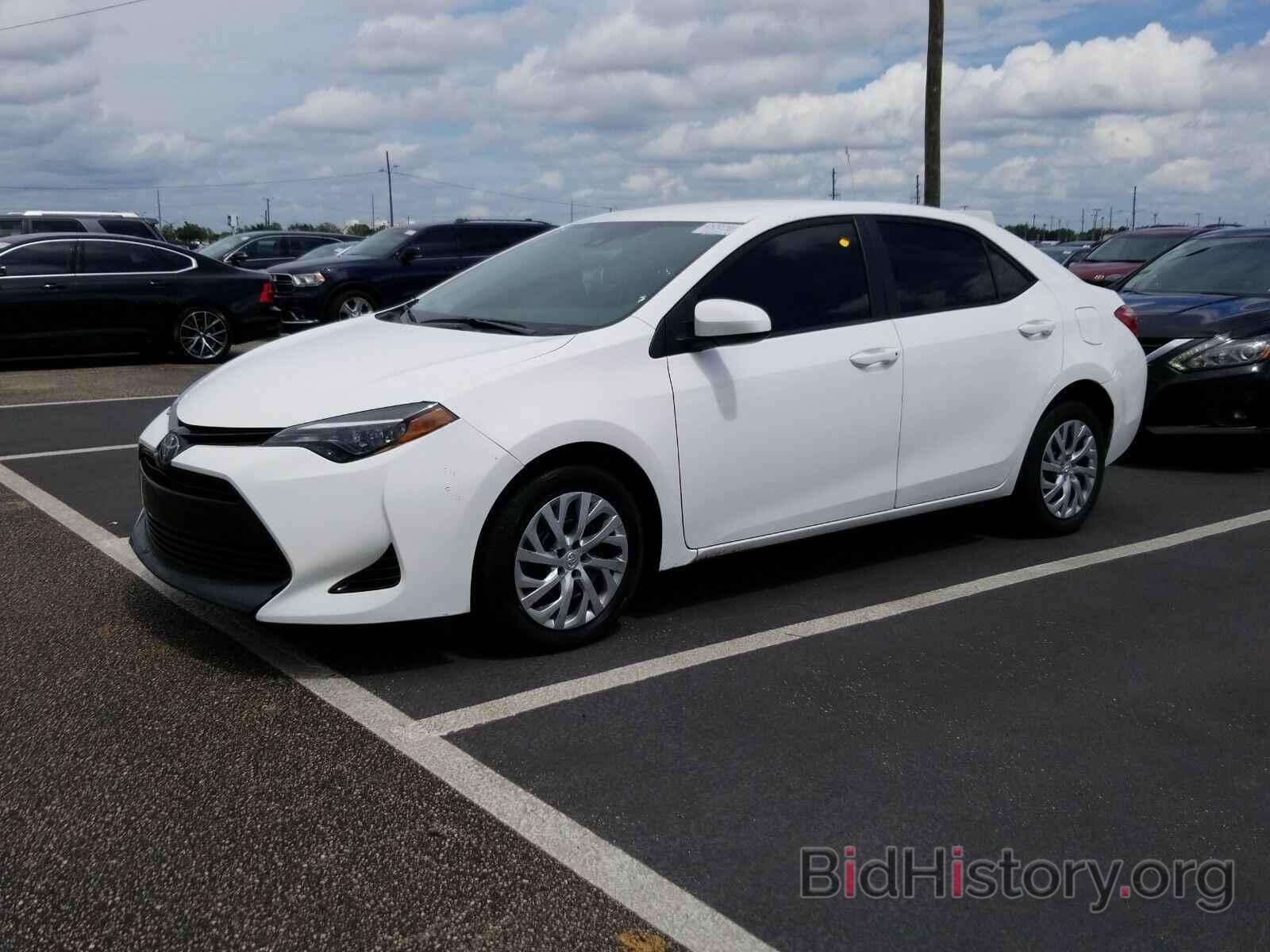 Photo 2T1BURHE3KC151795 - Toyota Corolla LE 2019