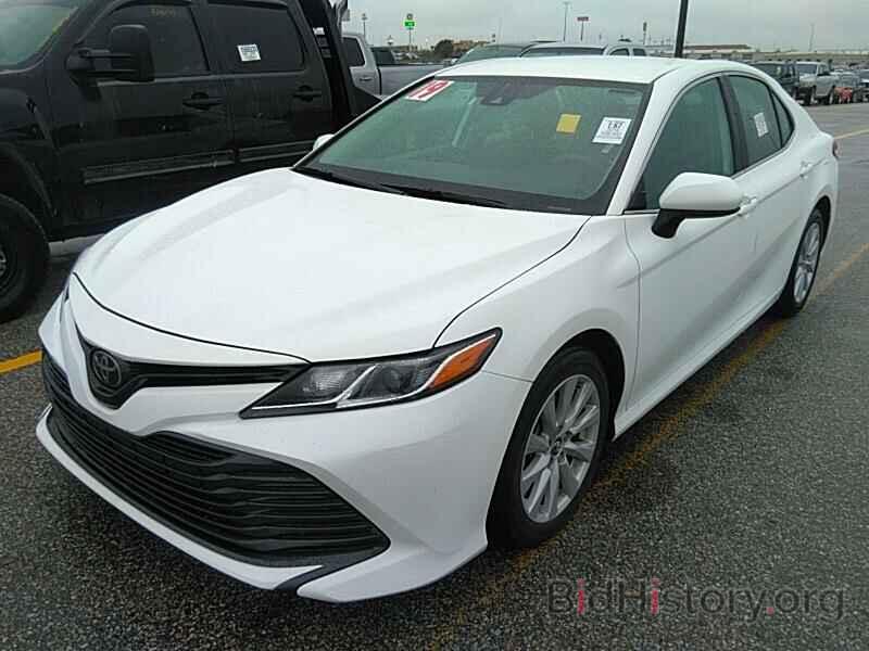 Photo 4T1B11HK3KU197187 - Toyota Camry LE 2019