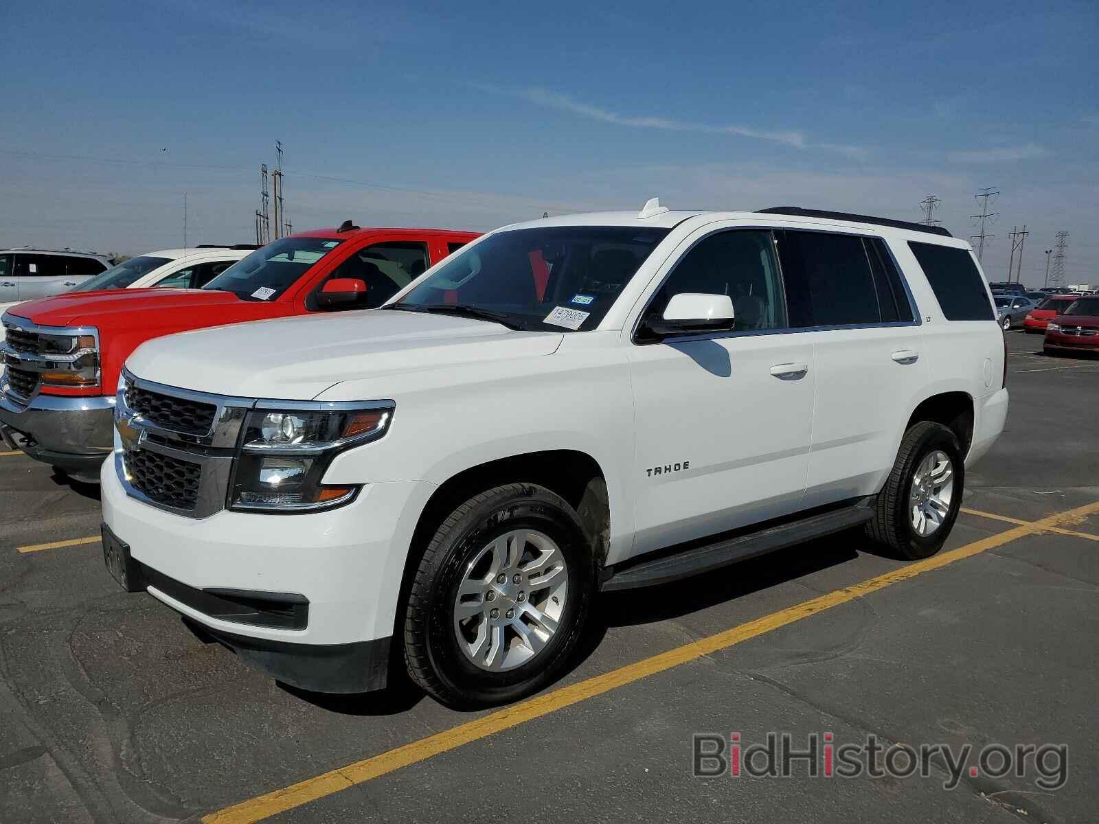 Photo 1GNSKBKC3KR308324 - Chevrolet Tahoe 2019