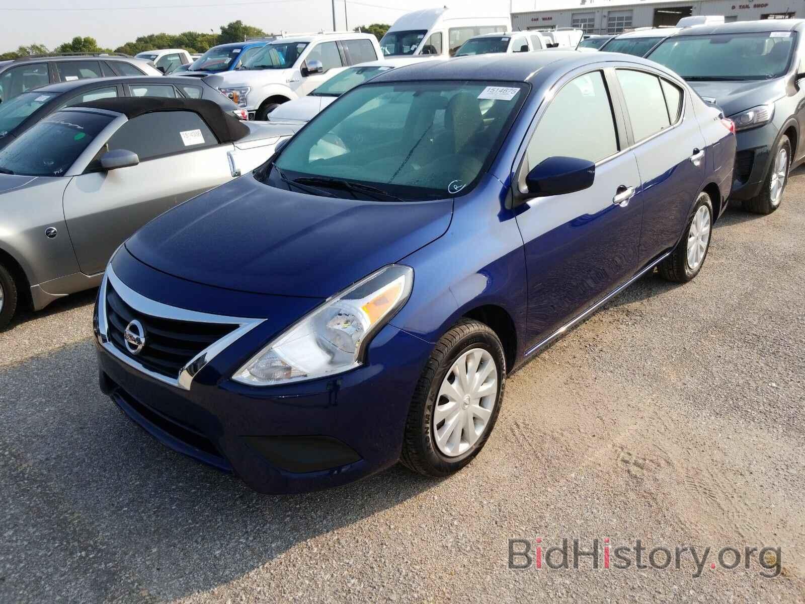 Photo 3N1CN7AP7KL857475 - Nissan Versa Sedan 2019