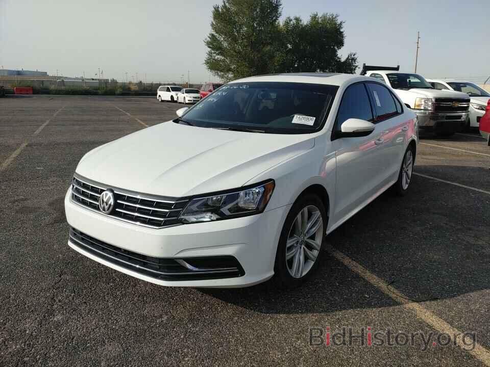 Photo 1VWLA7A38KC003433 - Volkswagen Passat 2019