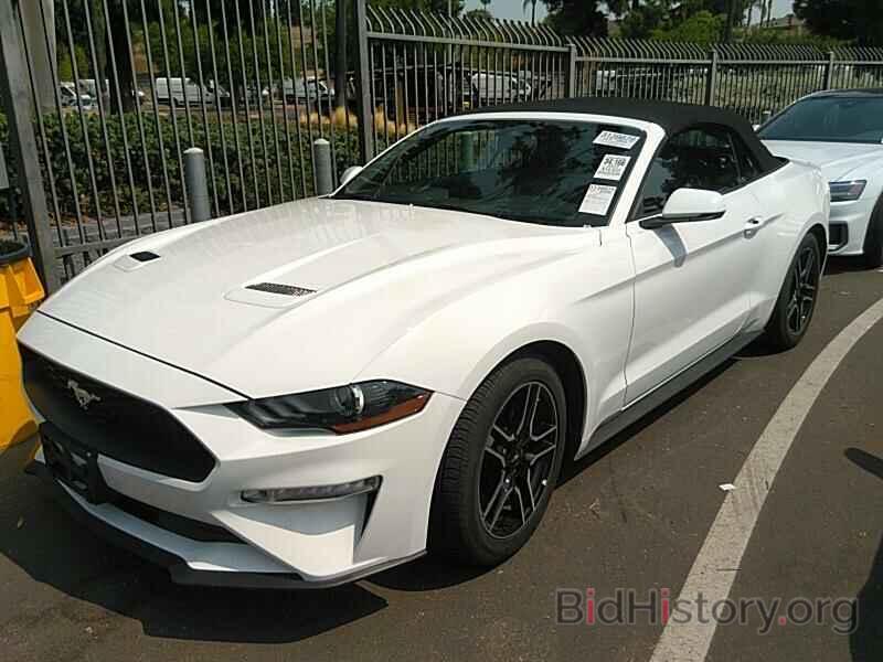 Photo 1FATP8UH9L5111960 - Ford Mustang 2020