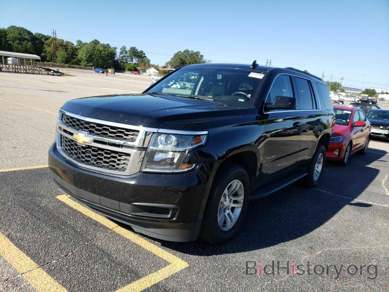 Photo 1GNSCBKC3KR368116 - Chevrolet Tahoe 2019