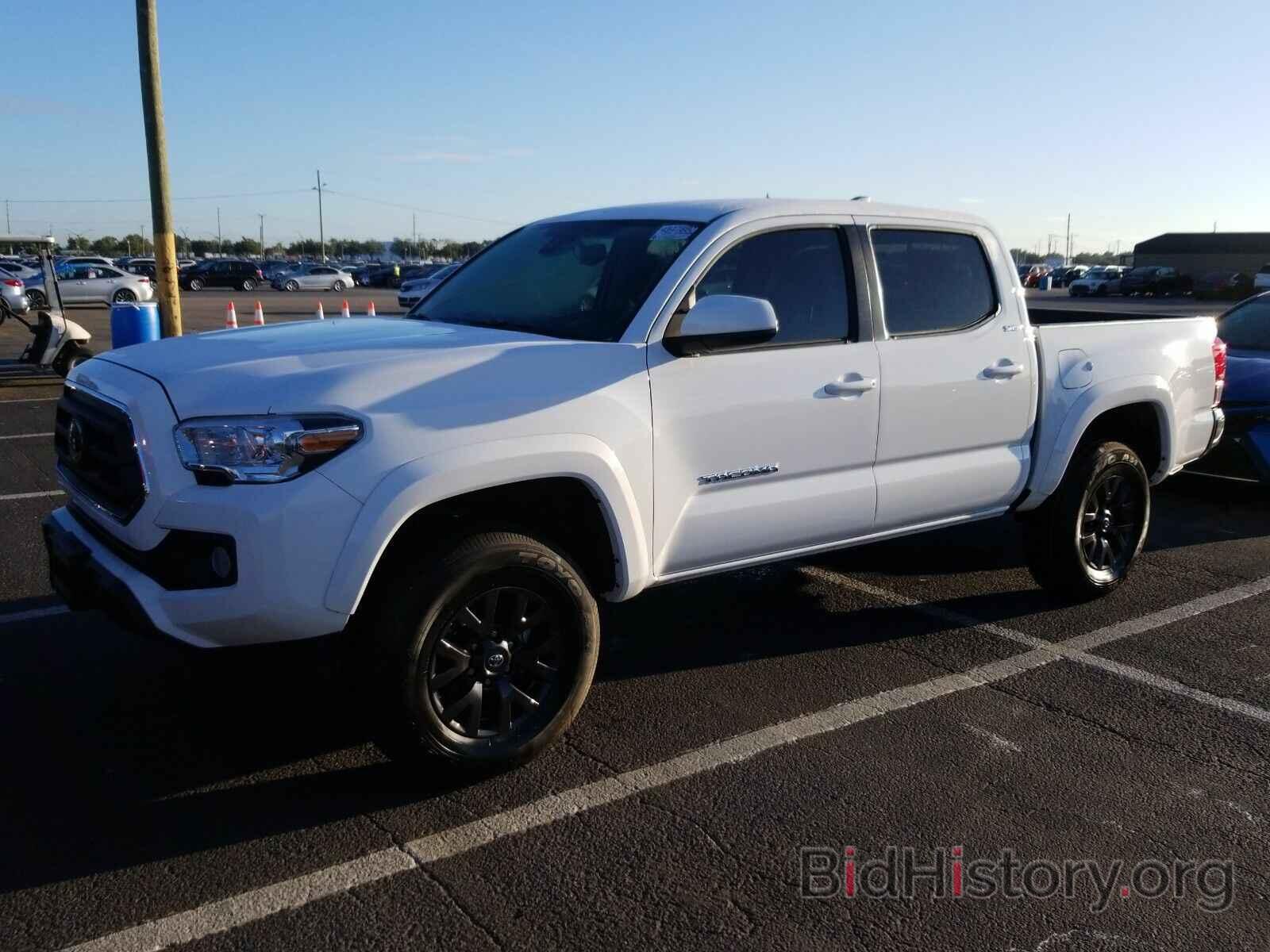 Photo 3TMAZ5CNXLM119268 - Toyota Tacoma 2WD 2020