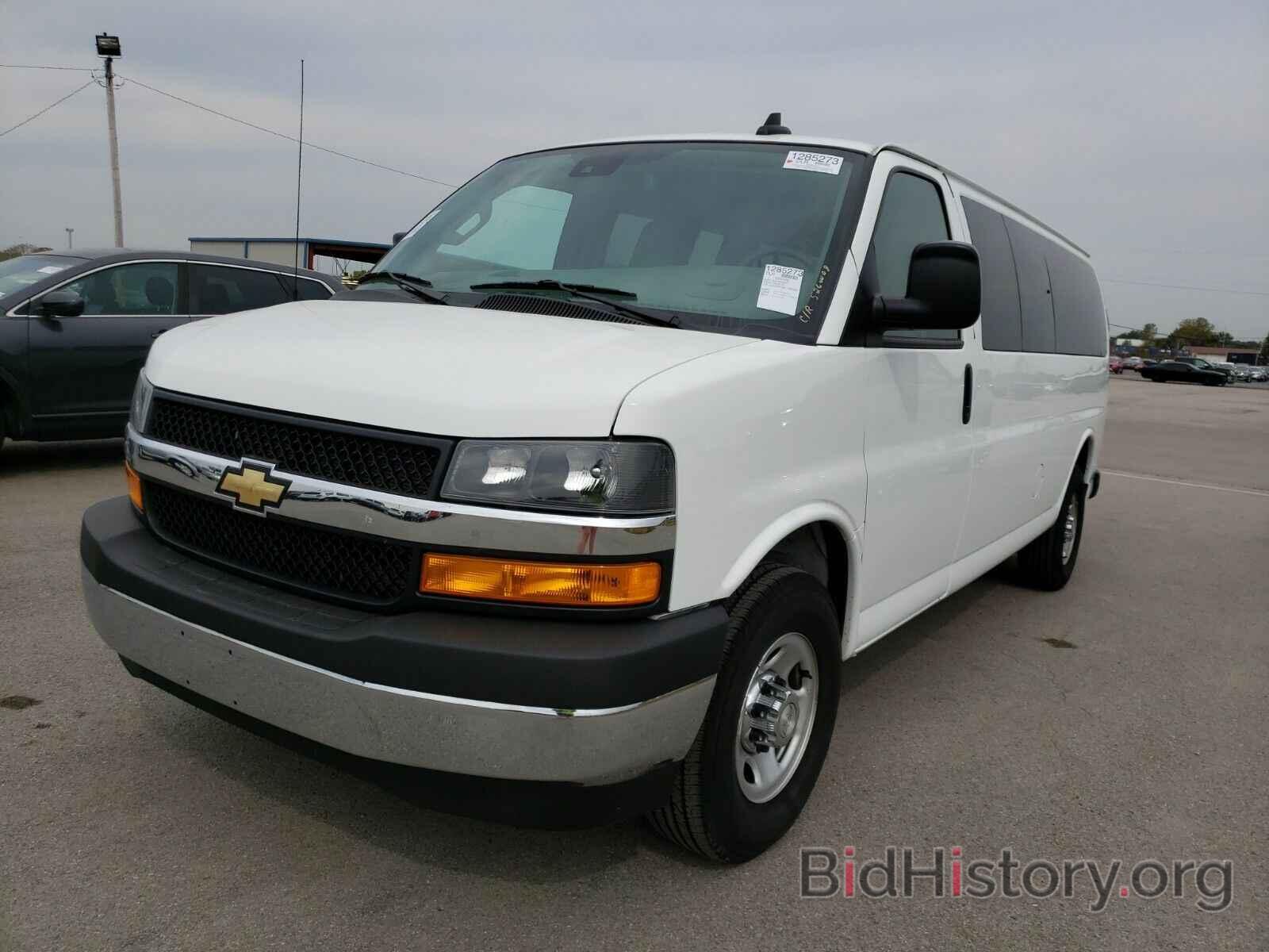 Photo 1GAZGPFG9L1182532 - Chevrolet Express Passenger 2020