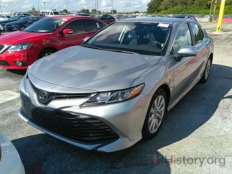 Photo 4T1B11HK4KU740918 - Toyota Camry LE 2019