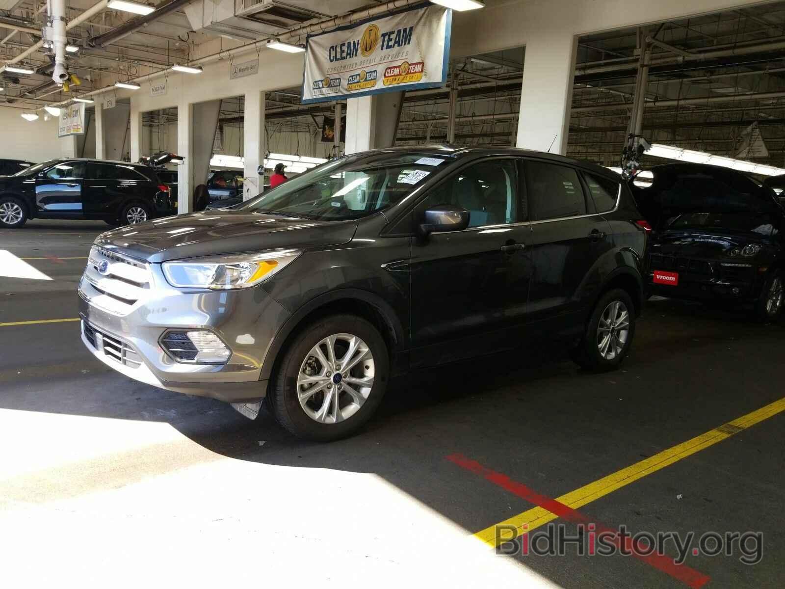 Photo 1FMCU9GD8KUB43106 - Ford Escape 2019