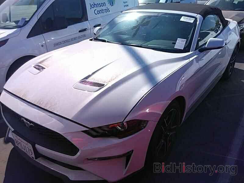 Photo 1FATP8UHXL5136561 - Ford Mustang 2020