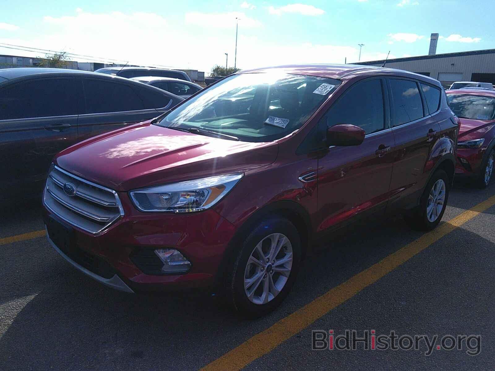 Photo 1FMCU0GD8KUB57440 - Ford Escape 2019