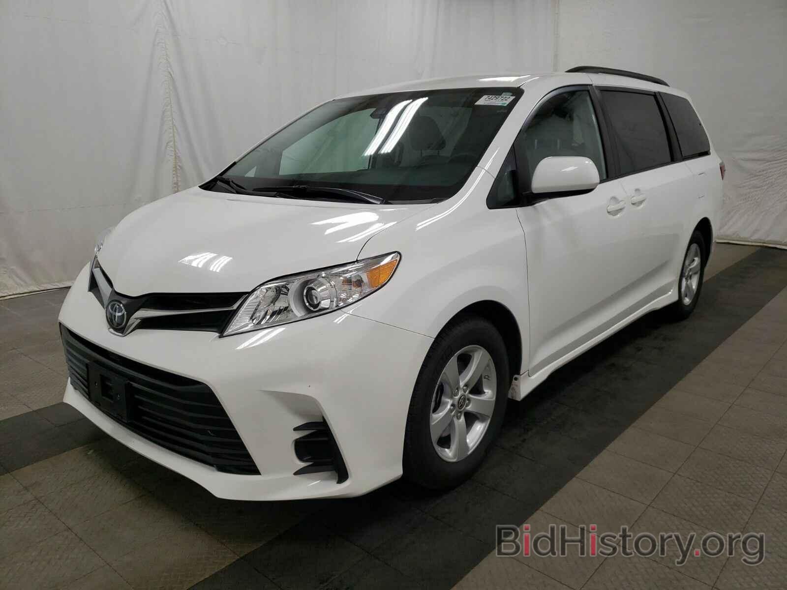 Photo 5TDKZ3DC3LS068587 - Toyota Sienna LE 2020