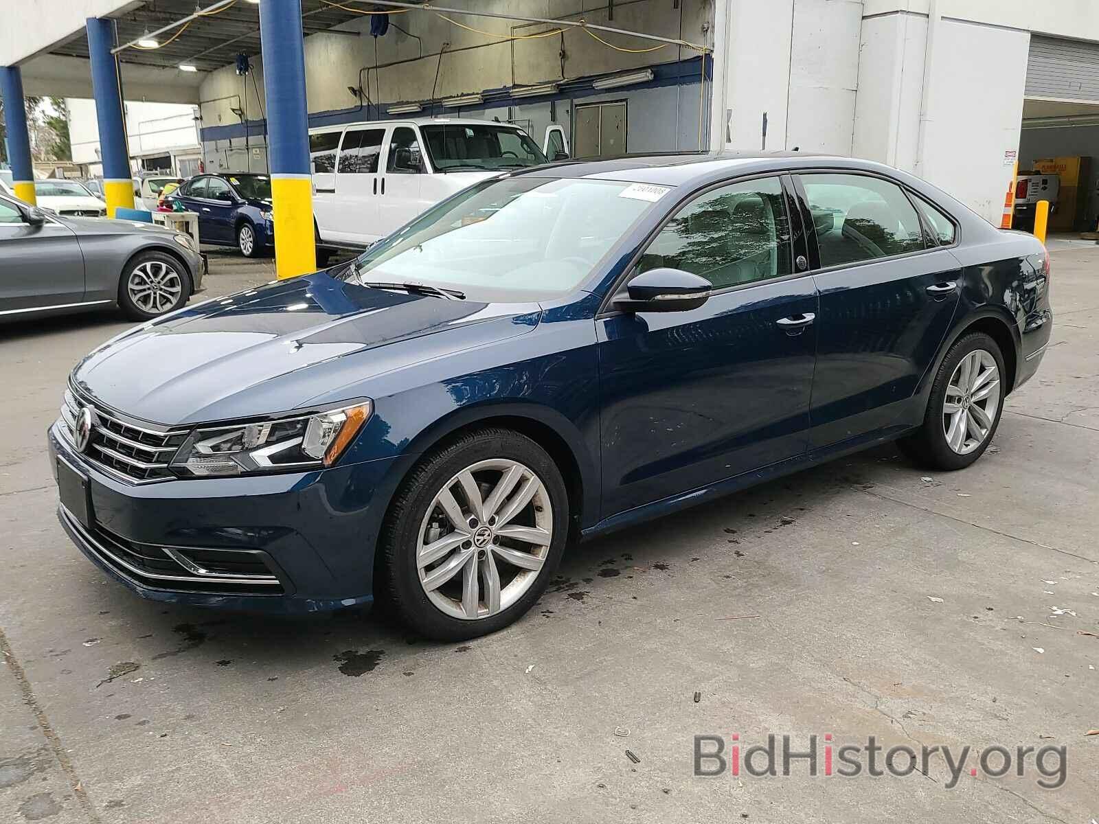 Photo 1VWLA7A31KC014452 - Volkswagen Passat 2019