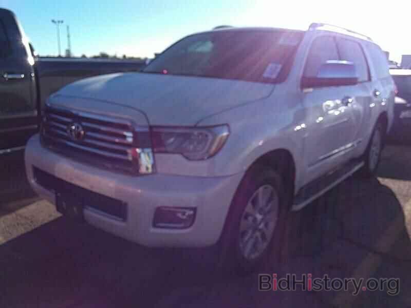 Фотография 5TDDY5G18KS166076 - Toyota Sequoia 2019