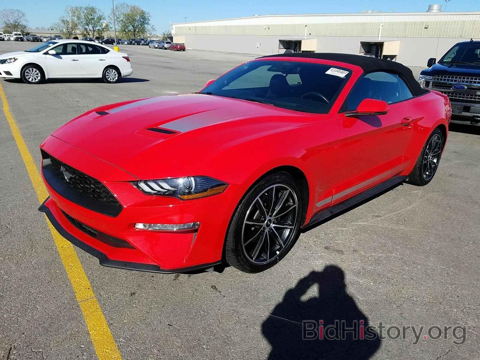 Photo 1FATP8UH9L5137975 - Ford Mustang 2020