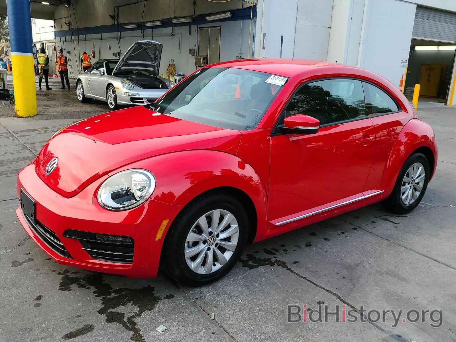 Photo 3VWFD7AT7KM711630 - Volkswagen Beetle 2019
